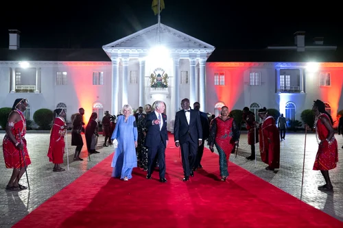 Regina Camilla și Regele Charles la banchetul de stat din Kenya. FOTO: Profimedia