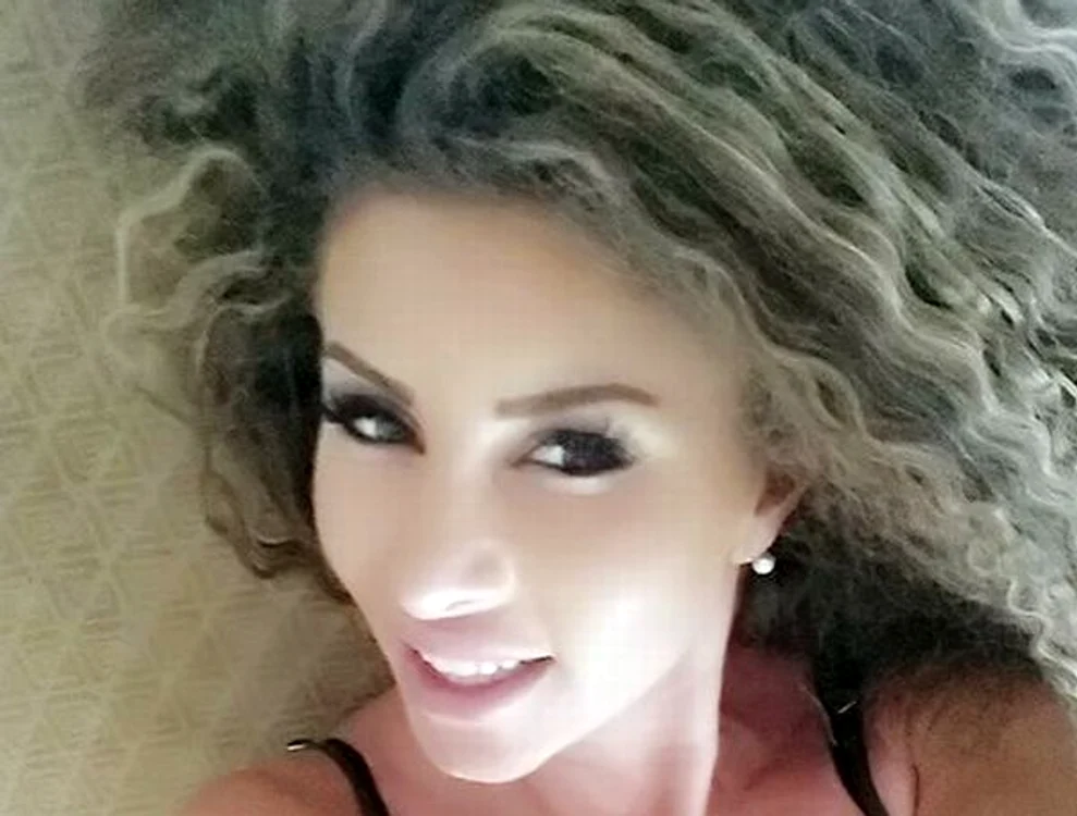 
    Ionuţ şi Roxana pe vremea când erau fericiţi împreunăfoto: arhiva personală  