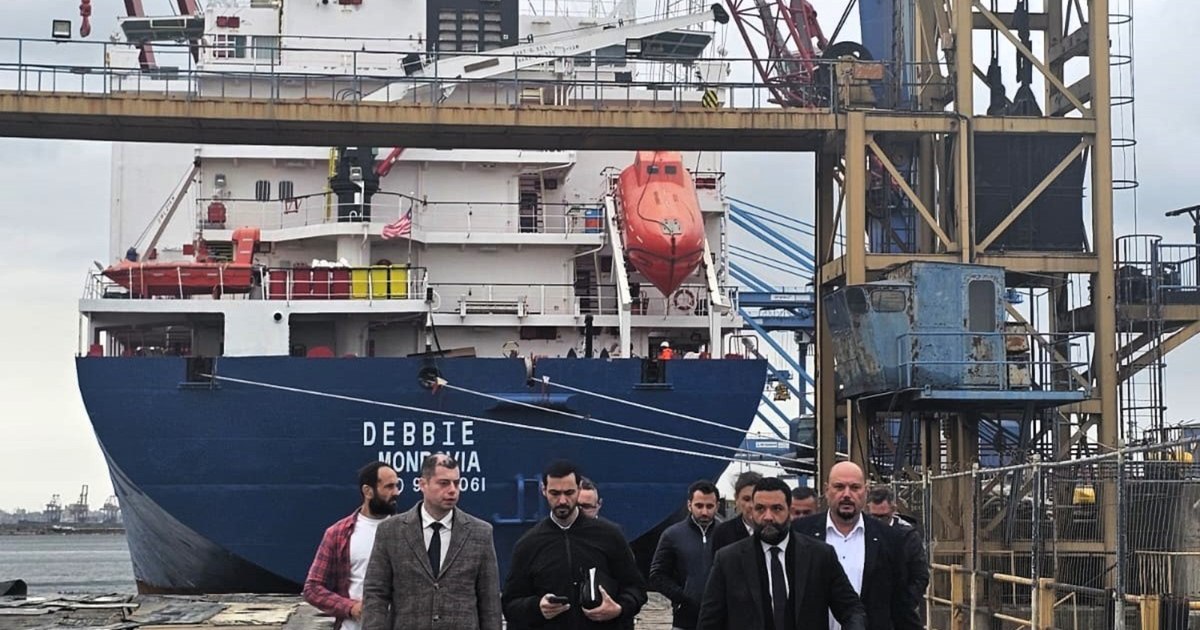 O companie din Emiratele Arabe vrea să investească în Portul Constanța. O companie din Emiratele Arabe vrea să investească în Portul Constanța.