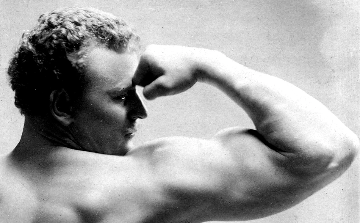 Biceps şi forceps în bodygîndirea românească jpeg