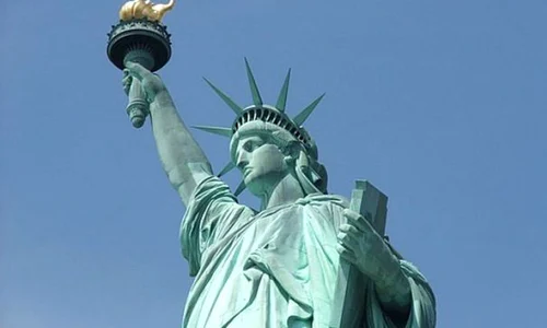 Franţa va trimite o a doua statuie a Libertăţii în Statele Unite jpeg