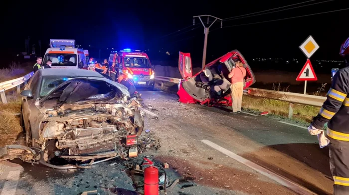 
    Accident rutier a avut loc pe DN3C - varianta Ovidiufoto: replicaonline.ro  