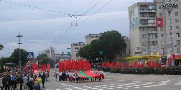 Autoritatatile de la Tiraspol organizeaza parade