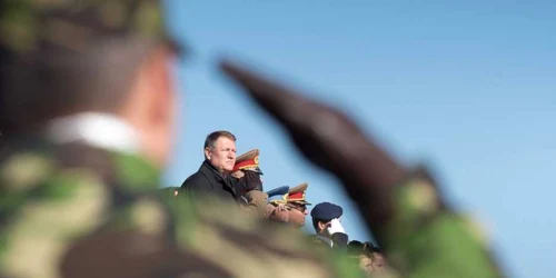 klaus iohannis ziua armatei paulis judetul arada foto facebook