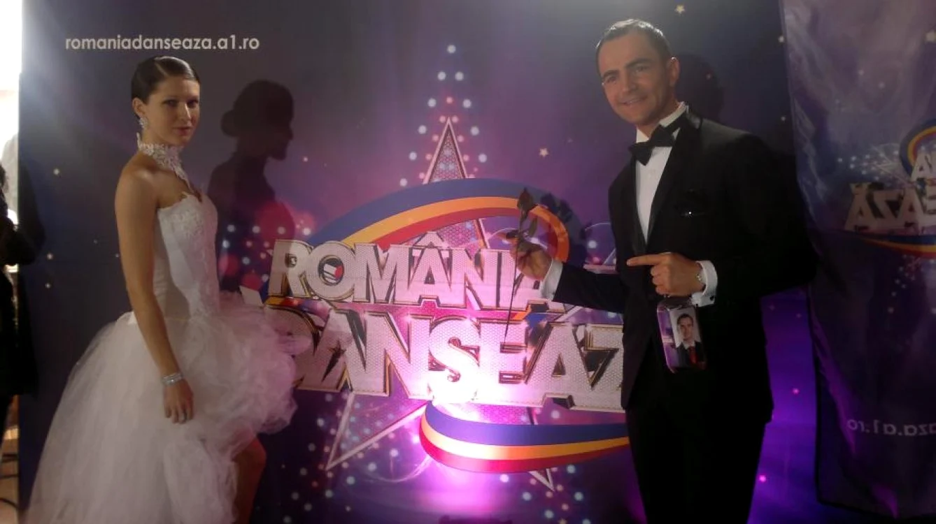 Pentru a ajunge în marea finală, cei doi mai au de trecut două etape ale concursului FOTO romaniadanseaza.a1.ro
