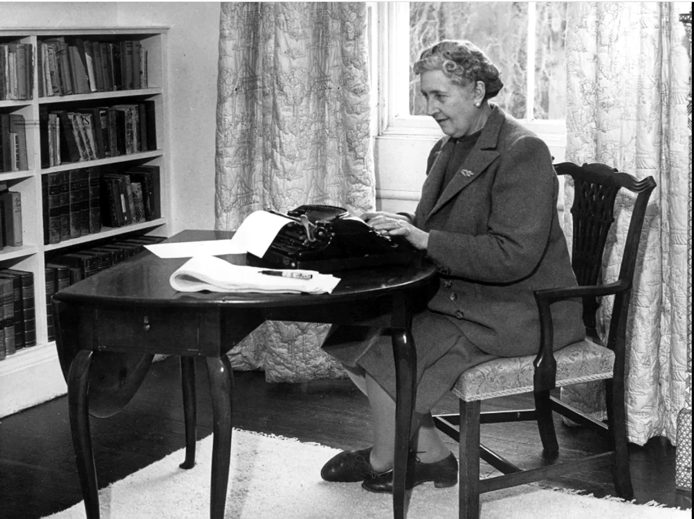Agatha Christie și misterele din vârful degetelor. FOTO: Wikipedia