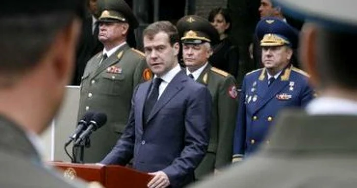 Medvedev: Teroriştii trebuie lichidaţi "fără ezitare"