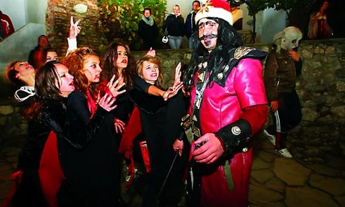 Turistul străin: „Unde este  castelul vampirului Ţepeş?“ jpeg