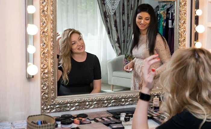 Valentina Pelinel şi Elena Ciftci