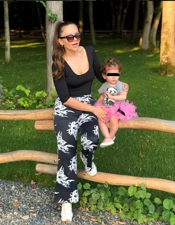 Cristina Șișcanu doarme în camera celei mici