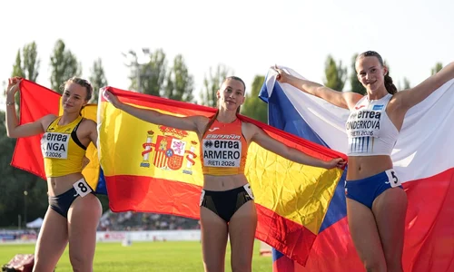 Carolina Punga locul 2 200 m jpg
