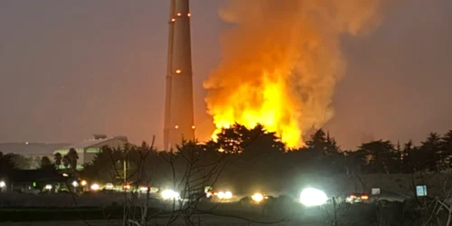 x california fire tracker incendiu moss landing png