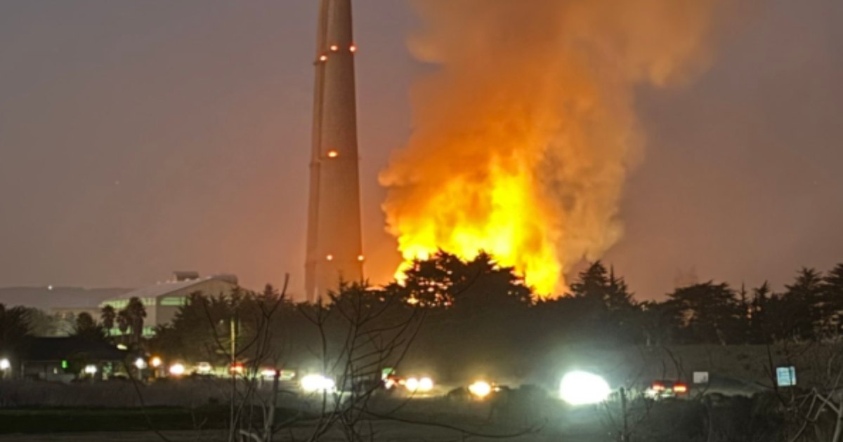 Incendiu devastator la cea mai mare instalație de stocare a bateriilor din lume