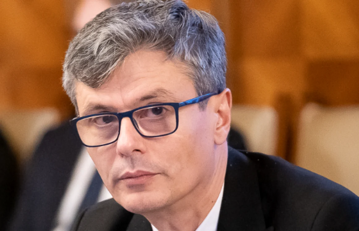 Ministrul Economiei Virgil Popescu deţine 16 terenuri FOTO gov.ro