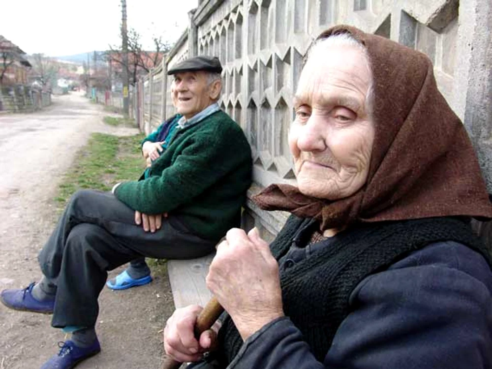 
    Văduvele şi veteranii de război vor putea primi mai mulţi baniFoto Adevărul  
