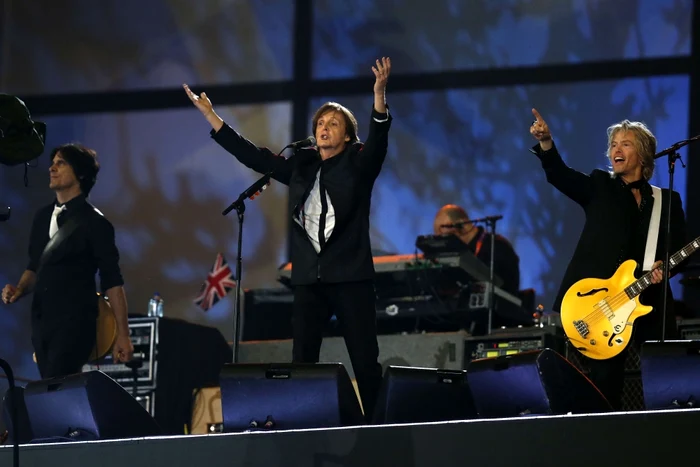 Paul McCartney la deschiderea JO 2012 - FOTO: Mediafax