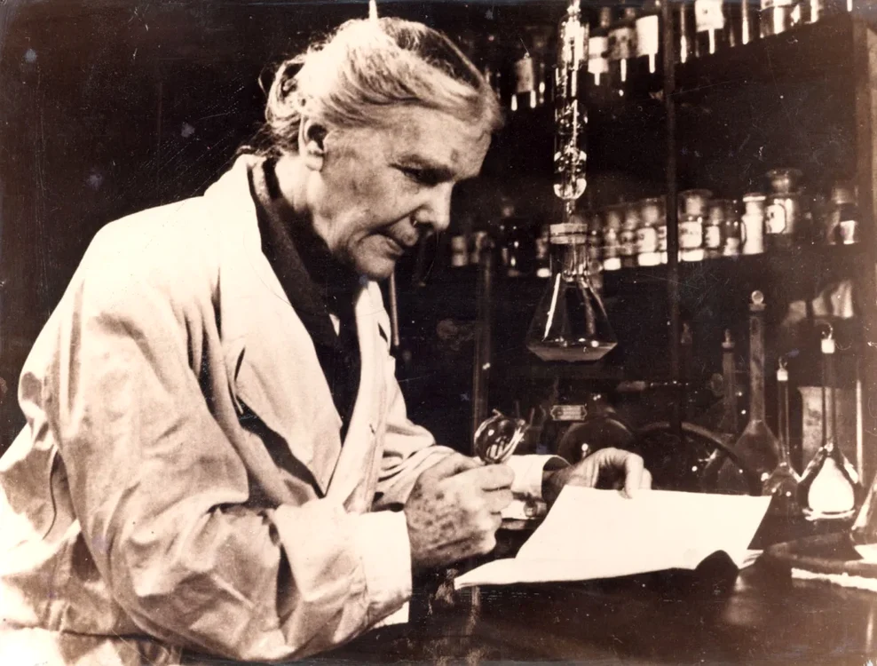 Elisa Leonida Zamfirescu FOTO  www.europeana.eu