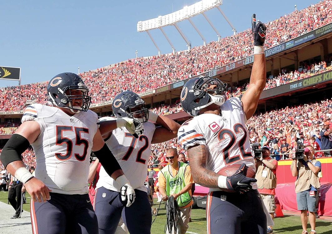 Grasu poartă numărul 55 la Chicago Bears