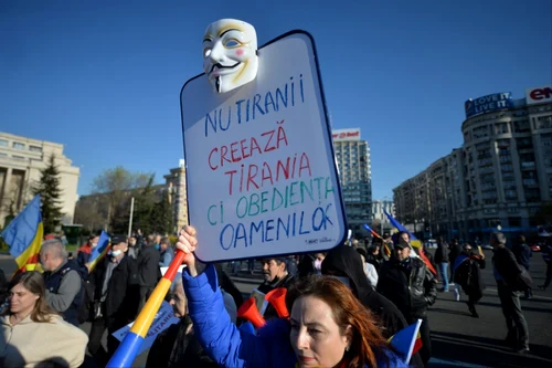 Protest împotriva restricţiilor impuse de autorităţi împotriva răspândirii Covid 19. Foto Mediafax