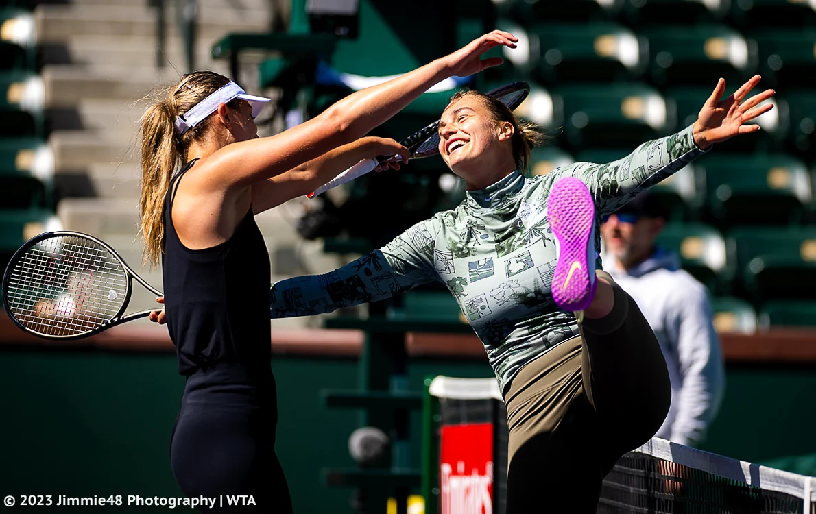 Aryna Sabalenka și Paula Badosa surprinse de fotograful Jimmie. Foto: Twitter/ Jimmie48 Photography