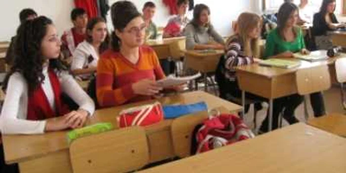 Inscrierile elevilor la Bac încep de luni