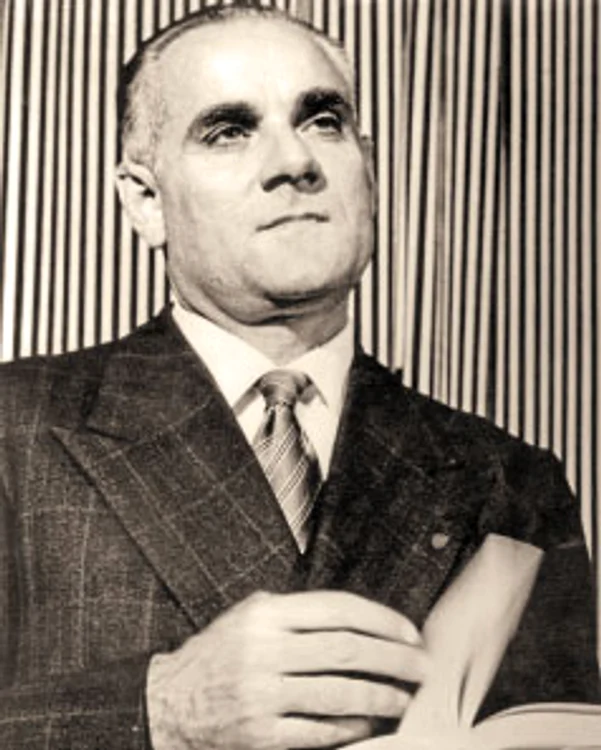 Alberto Moravia a câştigat, în 1985, titlul de „Personalitatea Europeană“