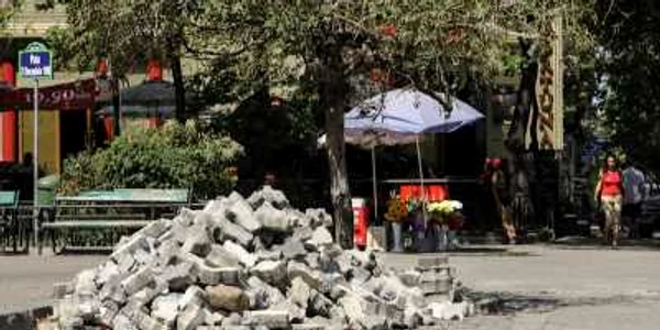 Piatra este destinată pavajului în zonă foto:hotnews.ro