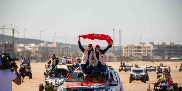 dacia duster raliu aicha des gazelles foto groupe renault