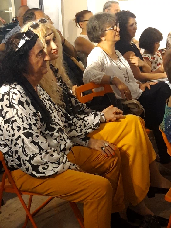 Marian Nistor și Dorina Paraschiv se țin non stop de mână