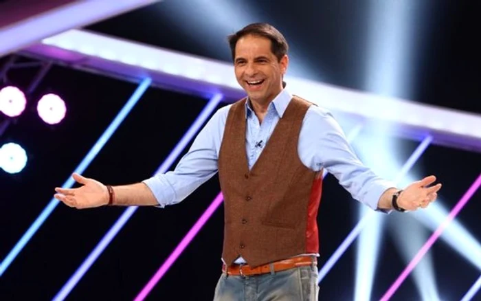 Dan este un perfecționist, așa că sâmbătă a fost pe șantierul de pe Știrbei Vodă