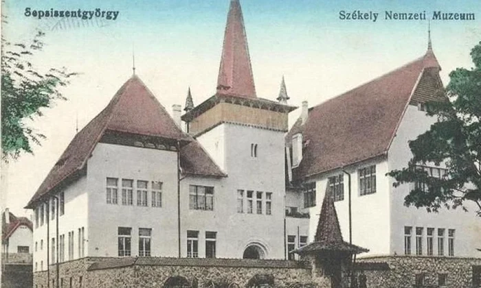 Arhitectura în Transilvania şi Banat la început de secol XX jpeg
