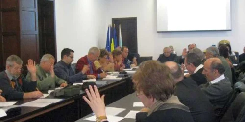 Consilierii pietreni au aprobat anularea asocierii cu firma din Bucureşti, la cererea primarului