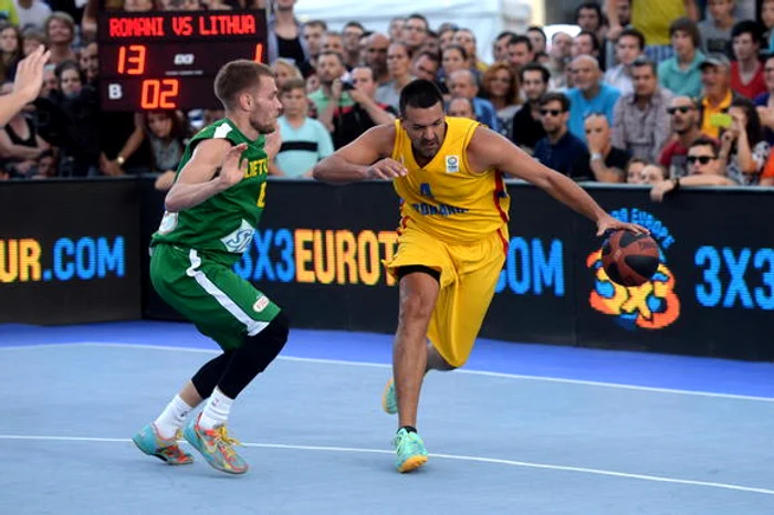 Antrenorul dinamovist va întâlni pentru prima dată pe "U" Cluj, echipă unde a debutat ca principal