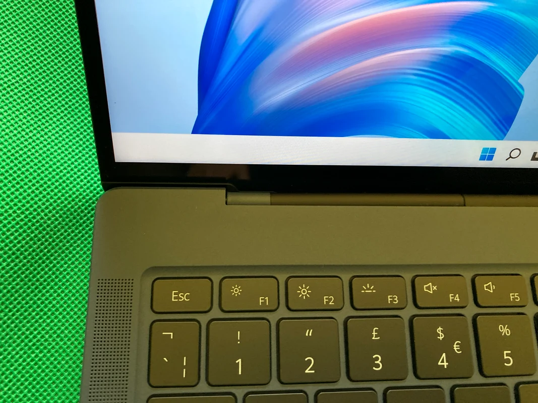 Laptop Huawei MateBook X Pro 2022 FOTO Adrian Pogîngeanu