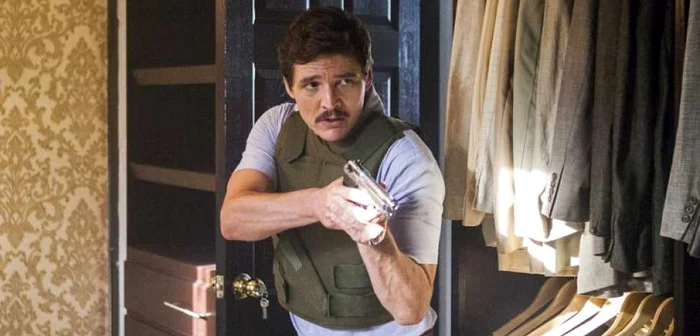 Pedro Pascal, în rolul agentului Javier Pena din „Narcos“ FOTO Netflix