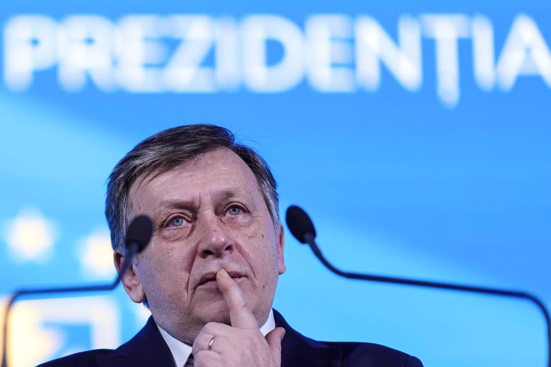 Crin Antonescu, candidatul coaliției de guvernare FOTO: Arhivă
