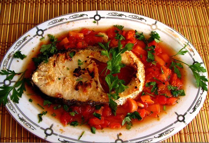 Saramură de pește cu ierburi aromatice