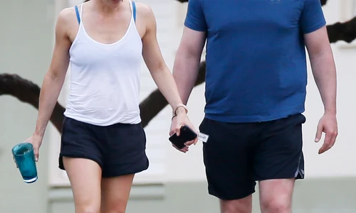 *EXCLUSIVE* Ben Affleck and Jennifer Garner appear tense during a trip to a local park in Hawaii *WEB MUST CALL FOR PRICING* jpeg