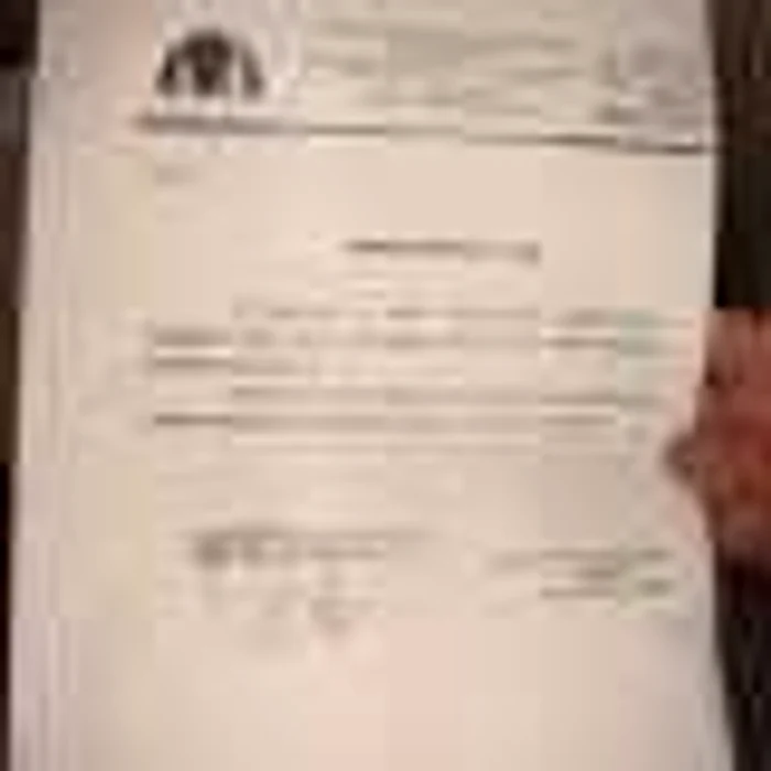 Două învăţătoare se ceartă pe un singur post