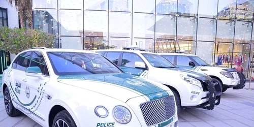 maşini poliţie Dubai foto politia dubai