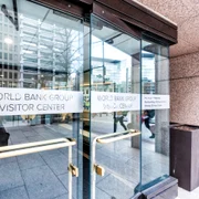 banca mondiala shutterstock