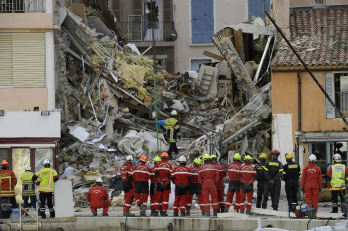 O anchetă cu privire la stabilirea cauzelor morţii a fost ansată de marţi de către Parchetul din Toulon Foto: News.ro