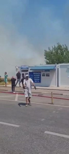 Incendiu la Vama Calafat: s-a suspendat temporar plata taxei de pod, din cauza riscului de propagare. Restricții de circulație
