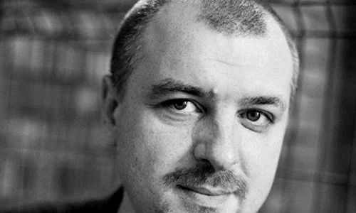 „Am scris pentru că m a ajutat“ – interviu cu Lucian Dan TEODOROVICI jpeg