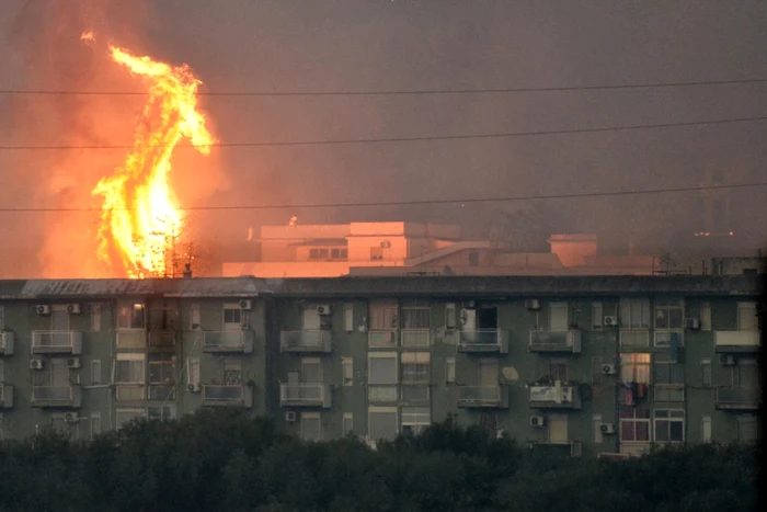 Incendiu de pădure în Sicilia, în apropiere de Palermo FOTO EPA EFE