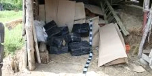 Țigările au fost descoperite ascunse în șură