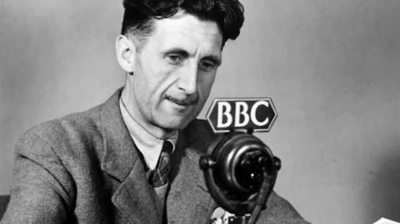 Scriitorul englez George Orwell, autorul romanului „1984” FOTO: Arhivă