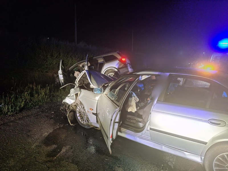Accident rutier cu șase răniți, provocat de un șofer care fugea de polițiști FOTO