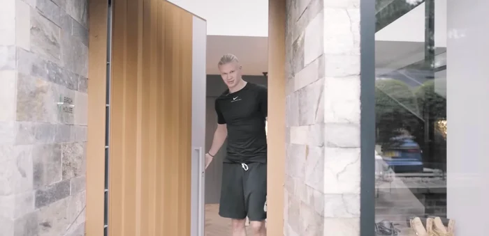 Casa norvegianului dispune și de o sală de fitness