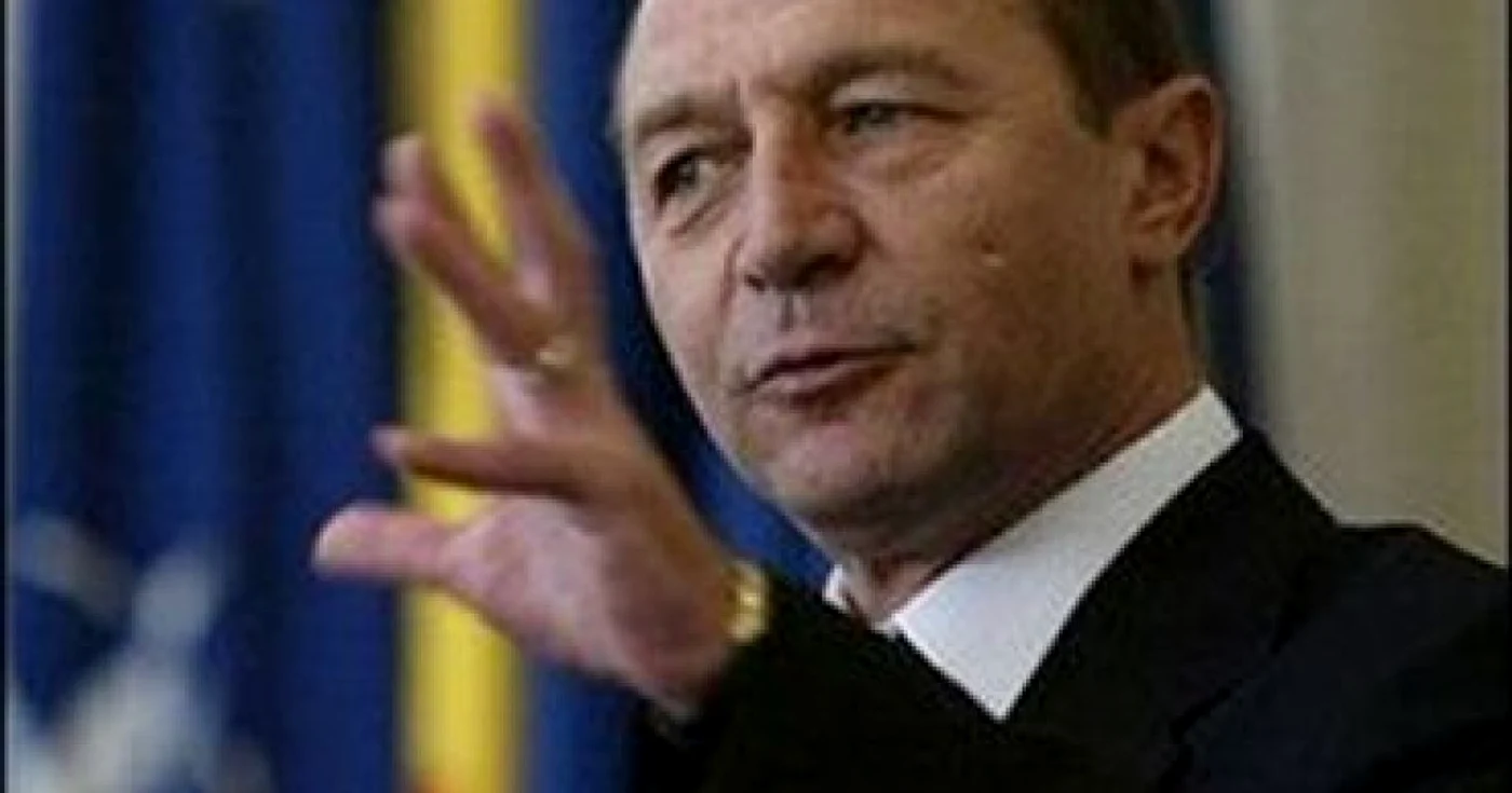 Preşedintele Băsescu se întâlneşte astăzi cu reprezentanţii notarilor